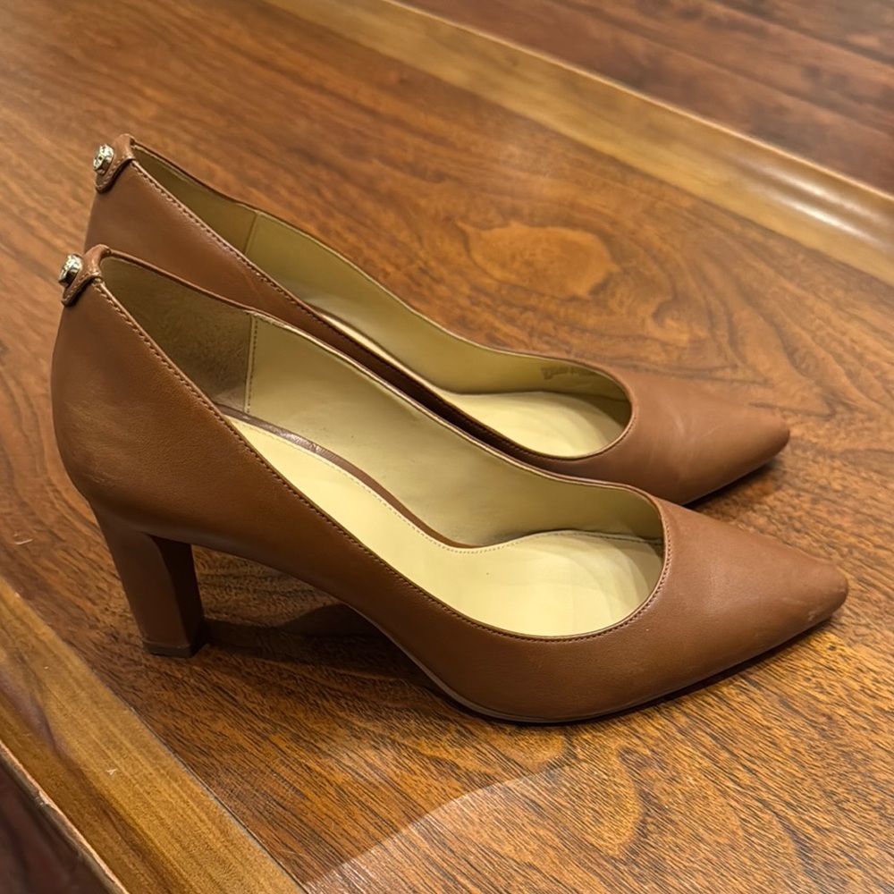 Elegant Brown Women's Heels